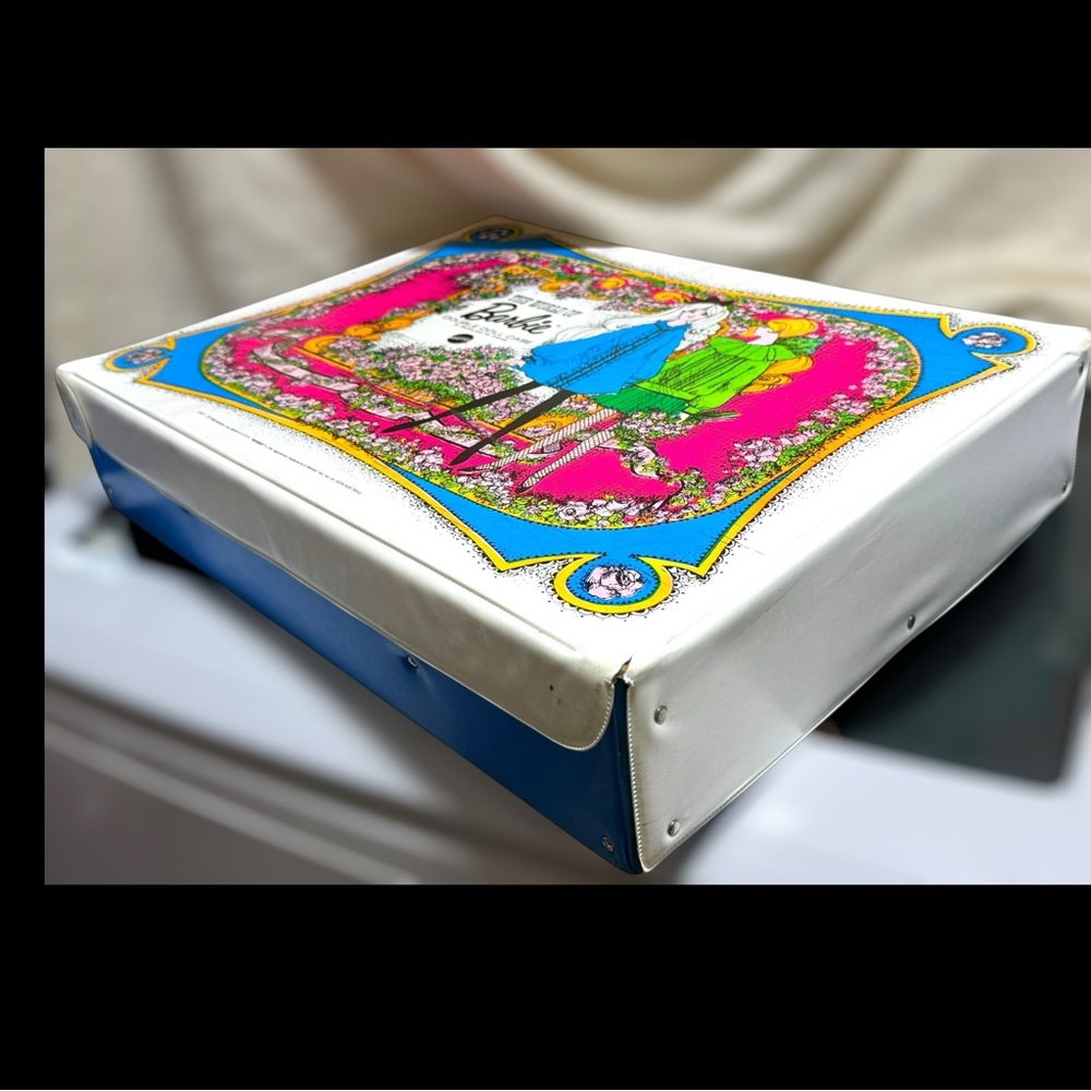 Vintage 1968 Mattel World of Barbie Double Doll Case #1007 Blue White Mod Flower - Picture 5 of 11